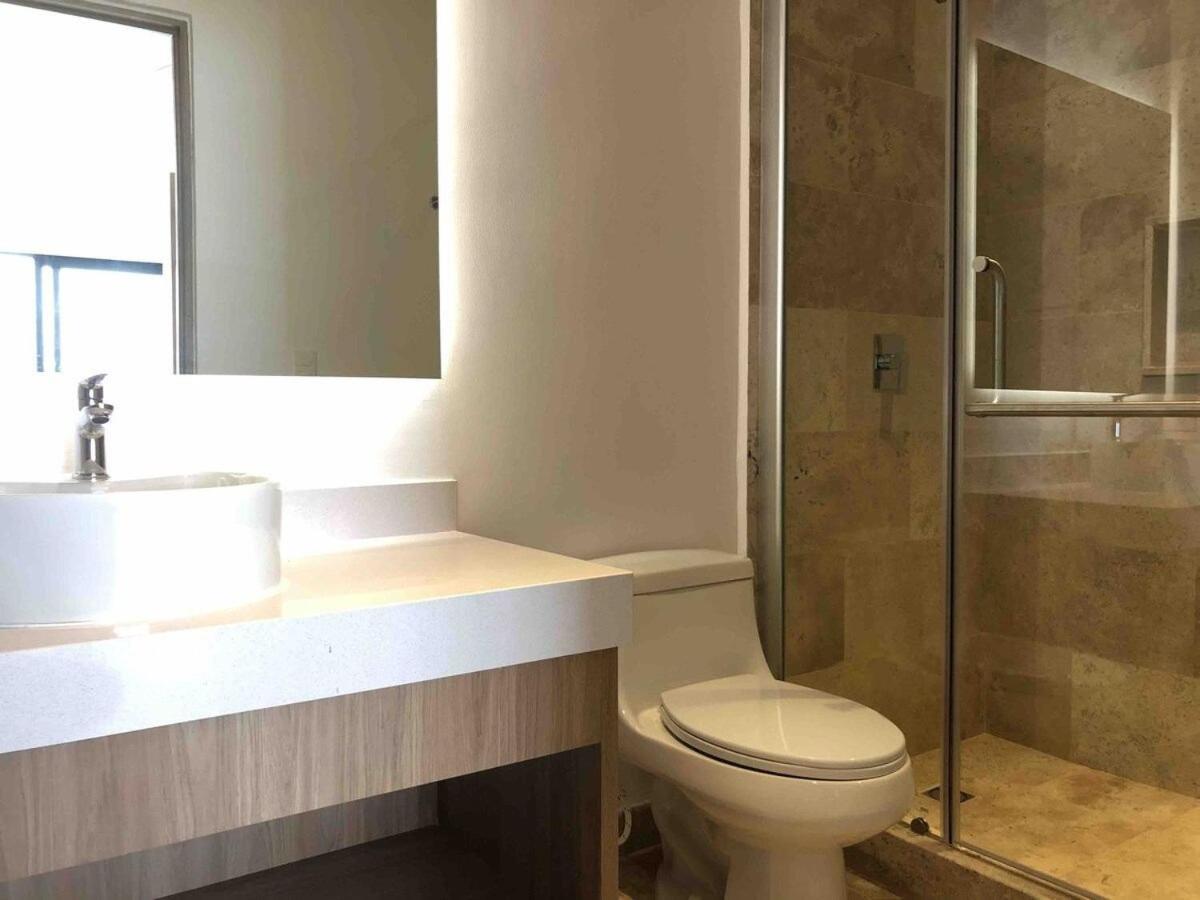 Moderno Estudio Increible Roof Pool & Gym Quinta Av * Playa del Carmen